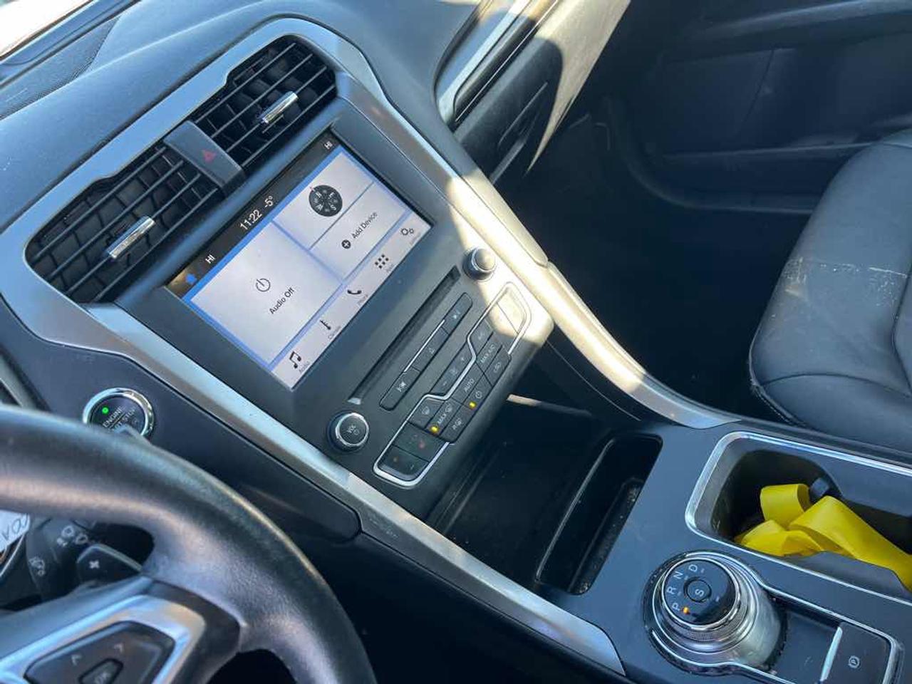 2017 Ford Fusion SE Photo