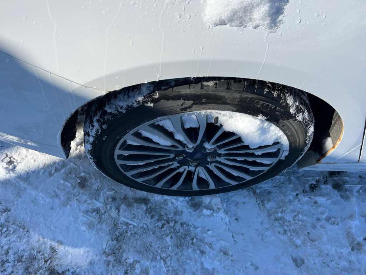 2017 Ford Fusion SE Photo