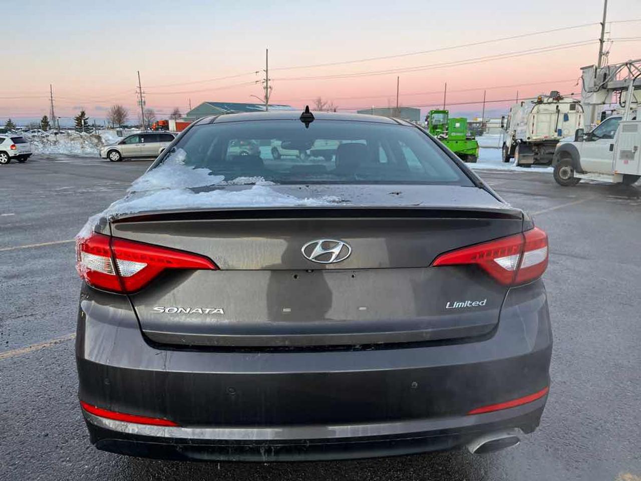 2015 Hyundai Sonata LIMITED Photo