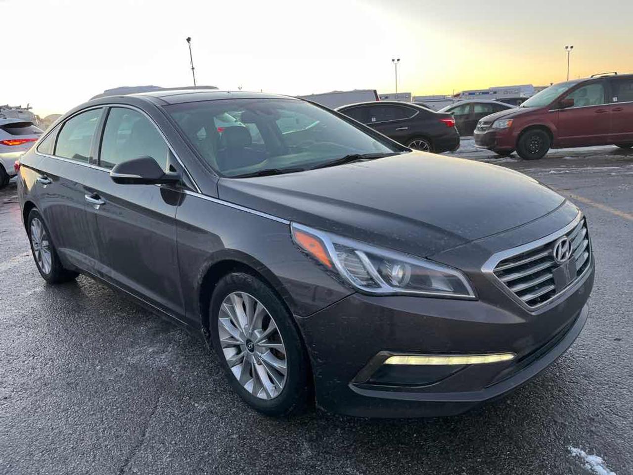 2015 Hyundai Sonata LIMITED Photo2