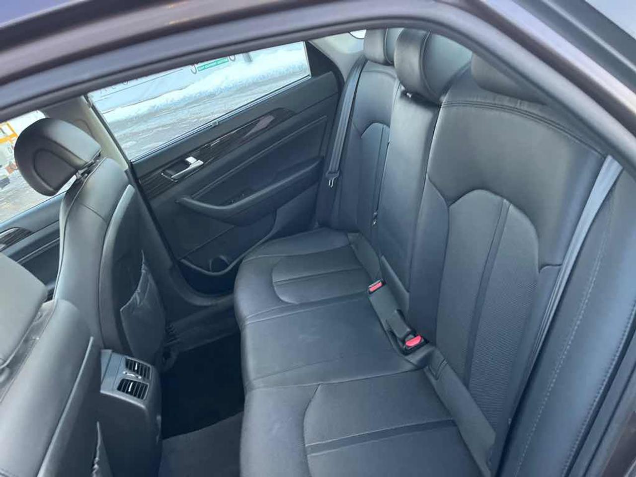2015 Hyundai Sonata LIMITED Photo