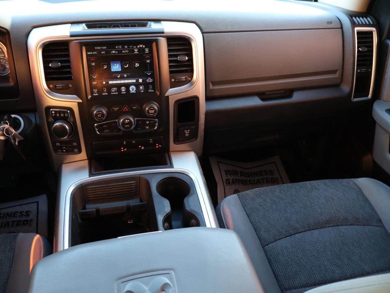 2017 RAM 1500 SLT-BIG HORN CERTIFIED 4WD *DIESEL*ACCIDENT FREE* CAMERA BLUETOOTH HEAT SEAT/STEERING CRUISE ALLOYS - Photo #10