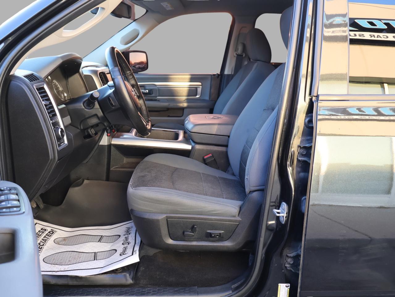 2017 RAM 1500 SLT-BIG HORN CERTIFIED 4WD *DIESEL*ACCIDENT FREE* CAMERA BLUETOOTH HEAT SEAT/STEERING CRUISE ALLOYS - Photo #14