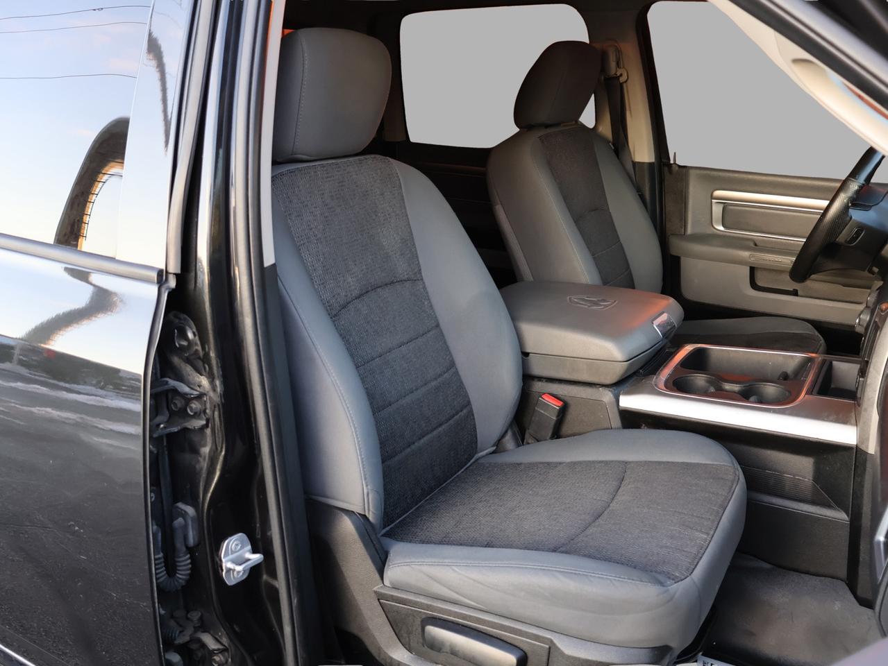 2017 RAM 1500 SLT-BIG HORN CERTIFIED 4WD *DIESEL*ACCIDENT FREE* CAMERA BLUETOOTH HEAT SEAT/STEERING CRUISE ALLOYS Photo