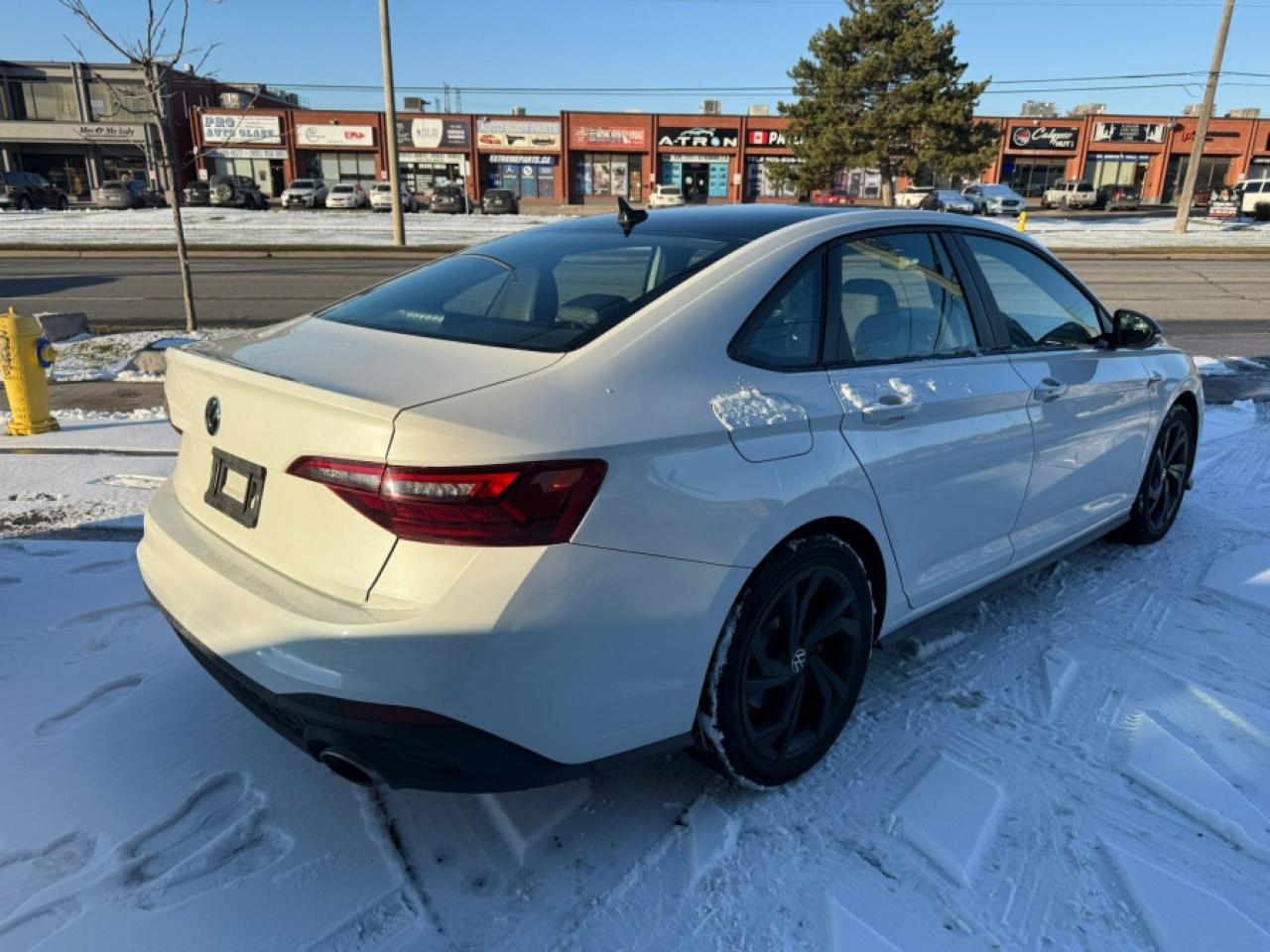 2024 Volkswagen Jetta GLI AUTOBAHN/ ONE OWNER/ SUNROOF/ NAVI/ WIRELESS CARPL - Photo #5