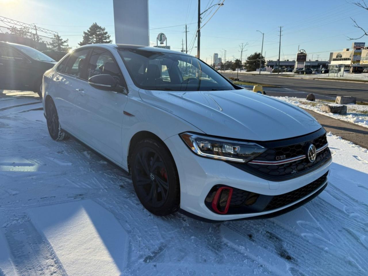 2024 Volkswagen Jetta GLI AUTOBAHN/ ONE OWNER/ SUNROOF/ NAVI/ WIRELESS CARPL - Photo #3