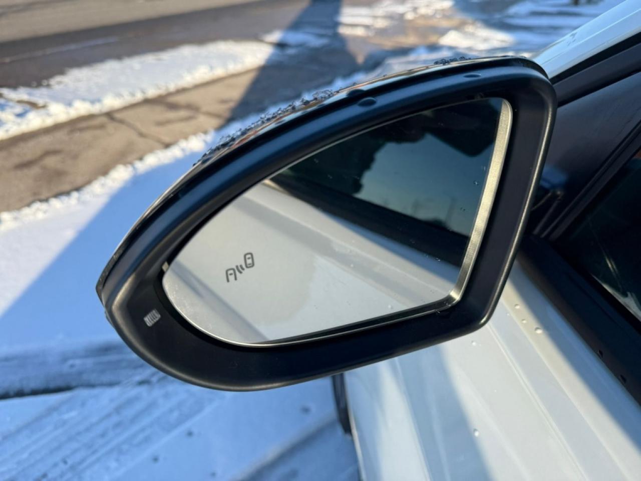 2024 Volkswagen Jetta GLI AUTOBAHN/ ONE OWNER/ SUNROOF/ NAVI/ WIRELESS CARPL - Photo #19