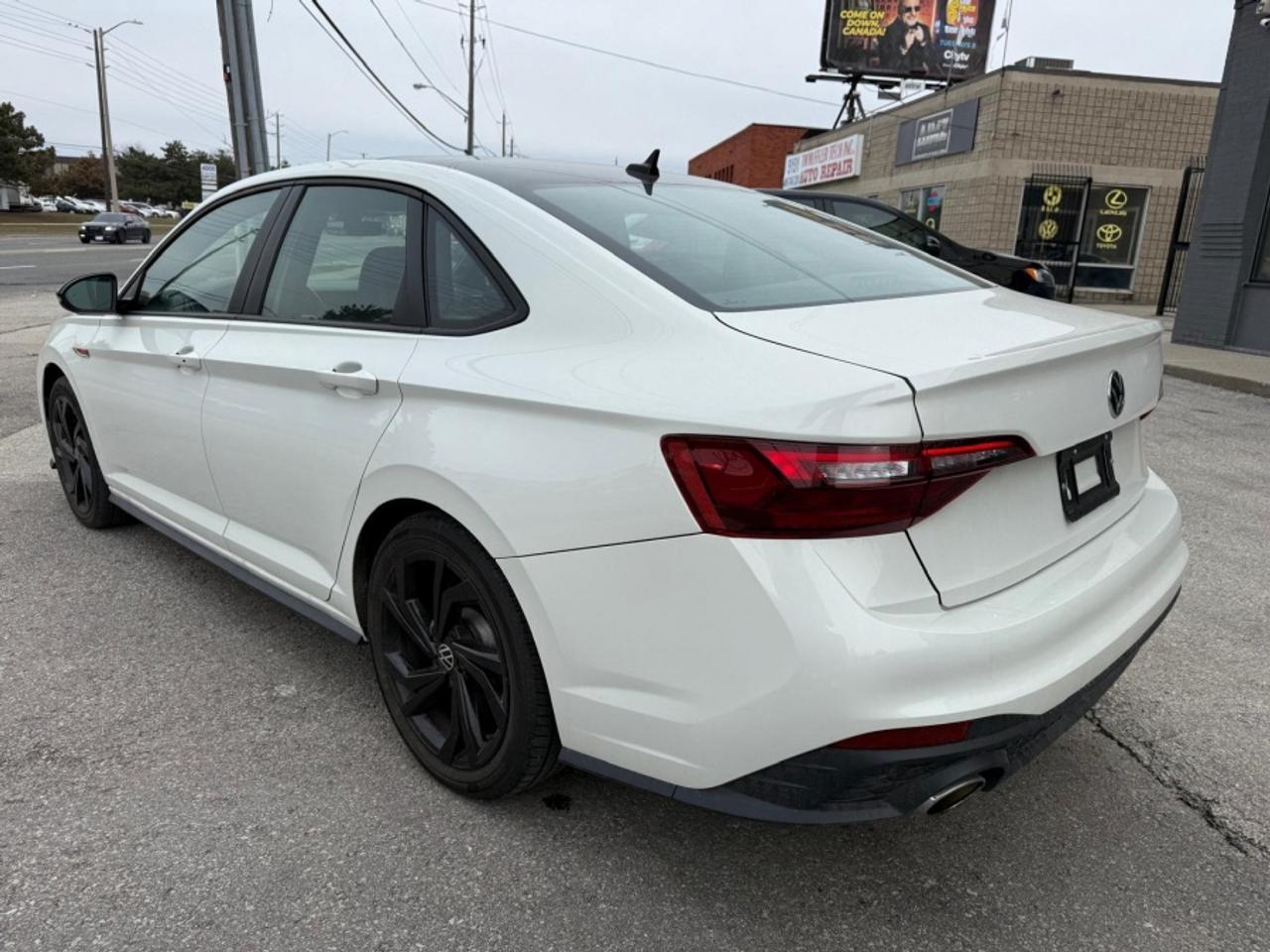 2024 Volkswagen Jetta GLI AUTOBAHN/ ONE OWNER/ SUNROOF/ NAVI/ WIRELESS CARPL - Photo #7