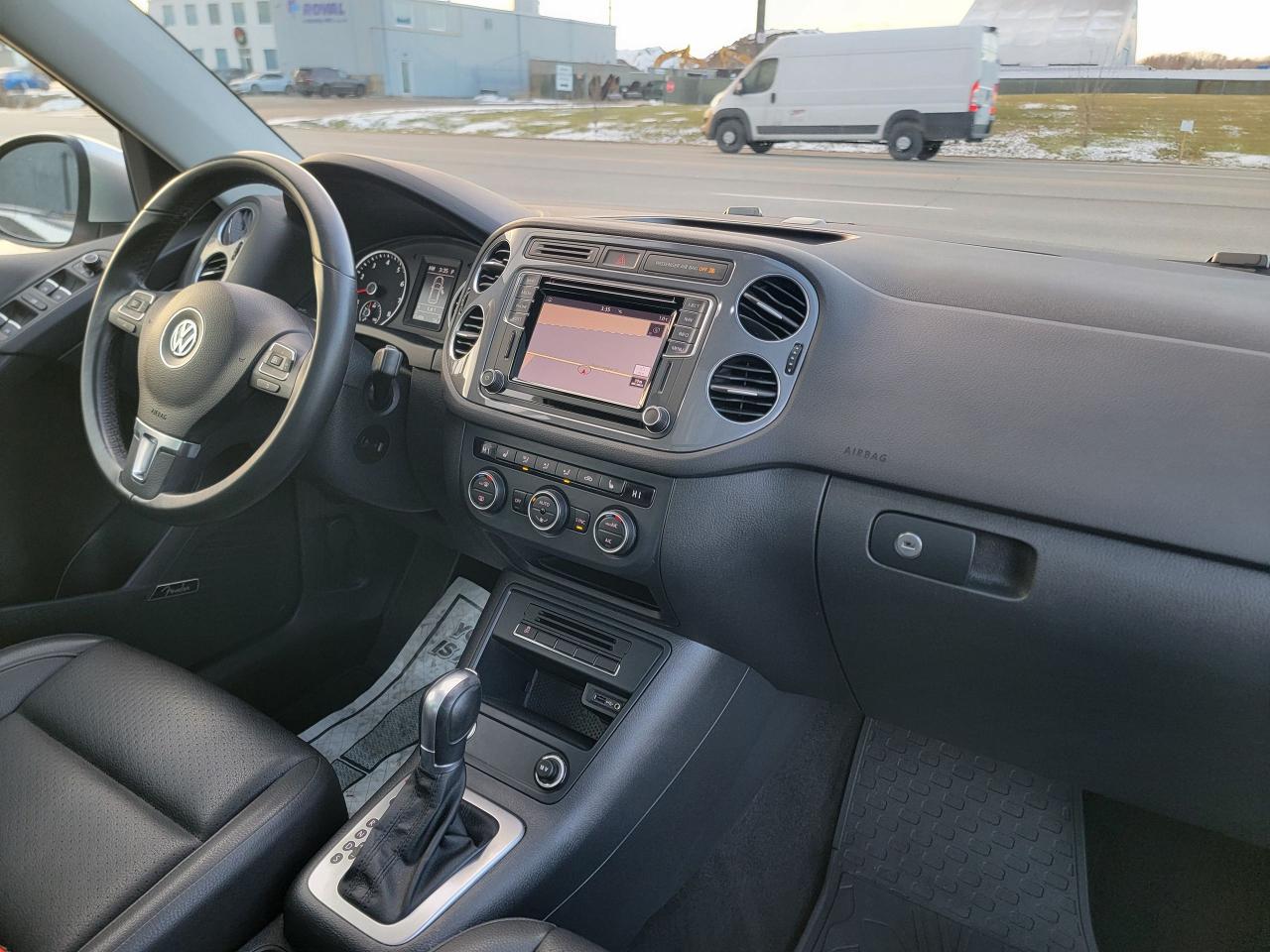 2017 Volkswagen Tiguan COMFORTLINE - Photo #17