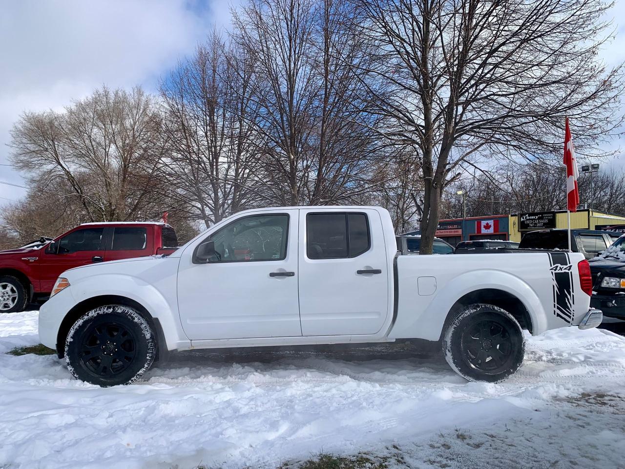 2012 Nissan Frontier SV Photo2