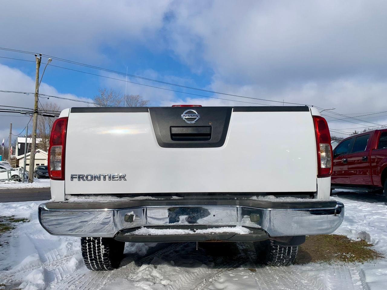 2012 Nissan Frontier SV Photo