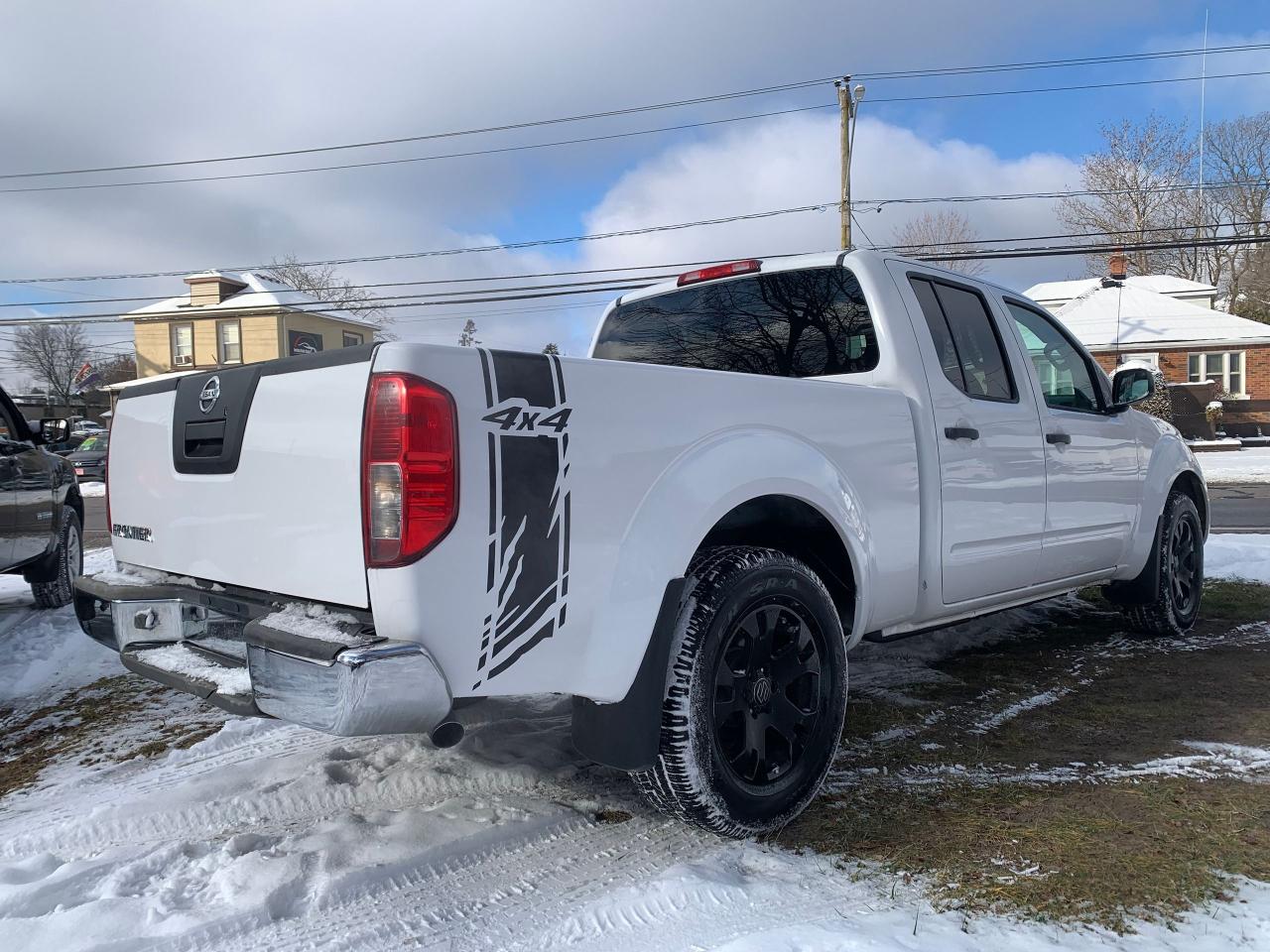 2012 Nissan Frontier SV Photo