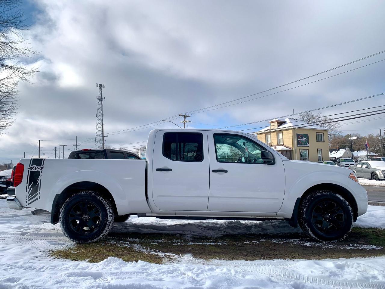 2012 Nissan Frontier SV Photo