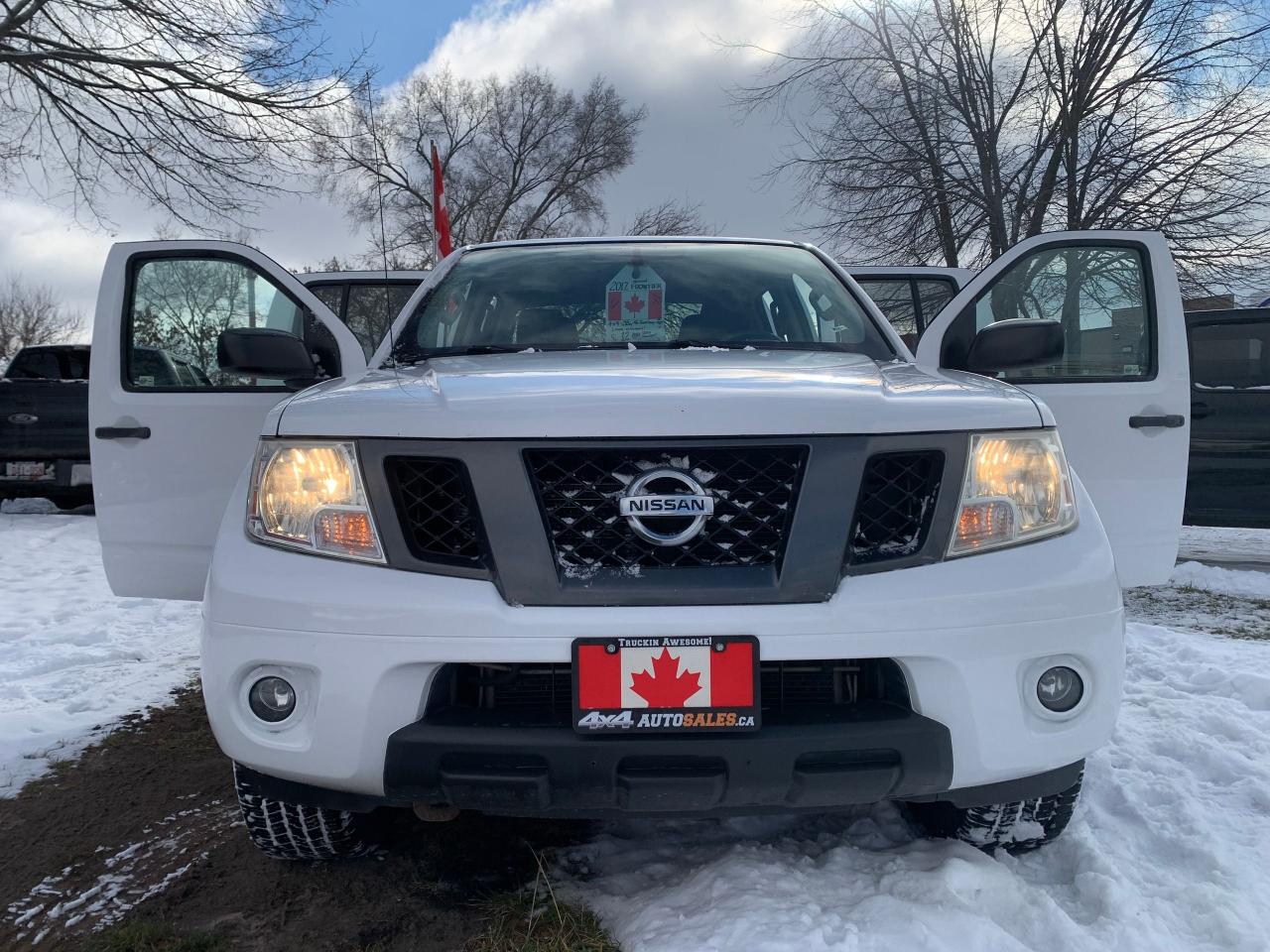 2012 Nissan Frontier SV Photo