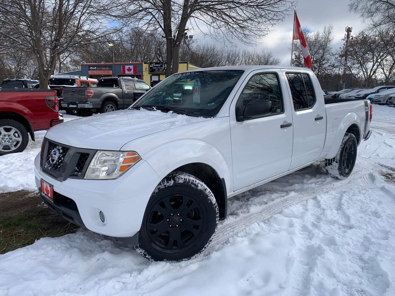 2012 Nissan Frontier SV Photo