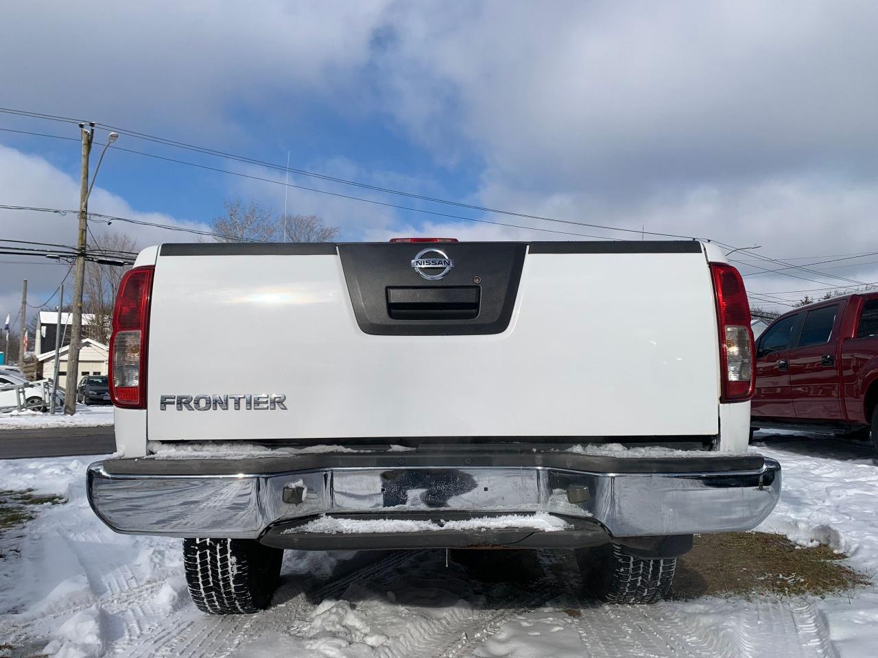 2012 Nissan Frontier SV Photo