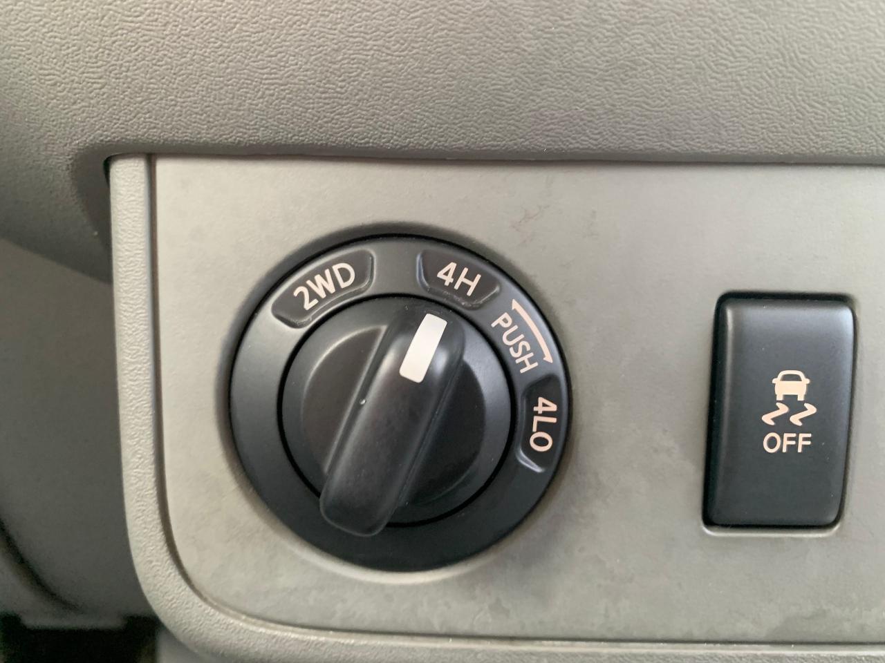 2012 Nissan Frontier SV Photo