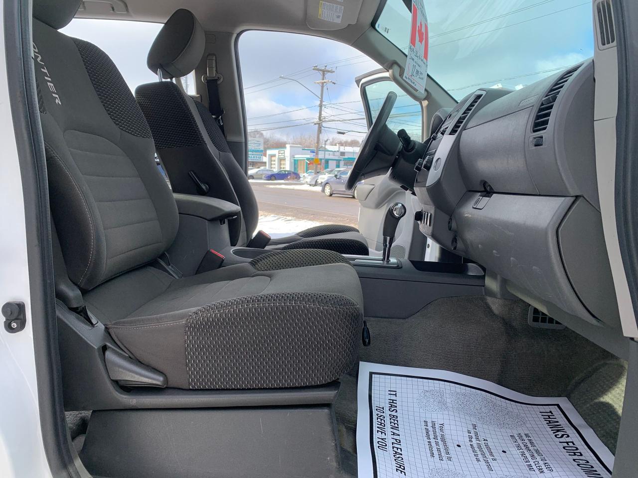 2012 Nissan Frontier SV Photo