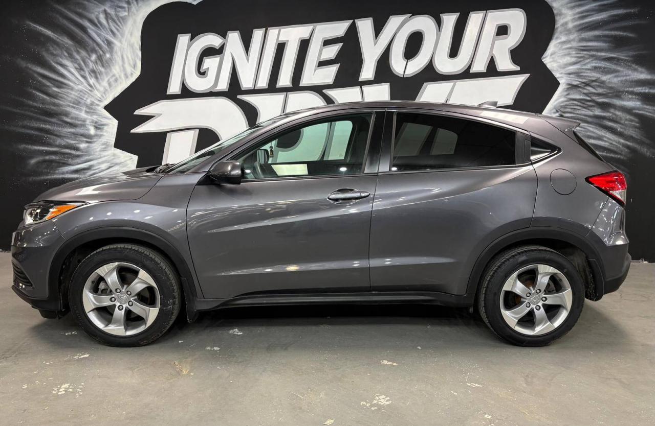 2022 Honda HR-V LX 2WD CVT $0 % DOWN FINANCE OAC Photo2