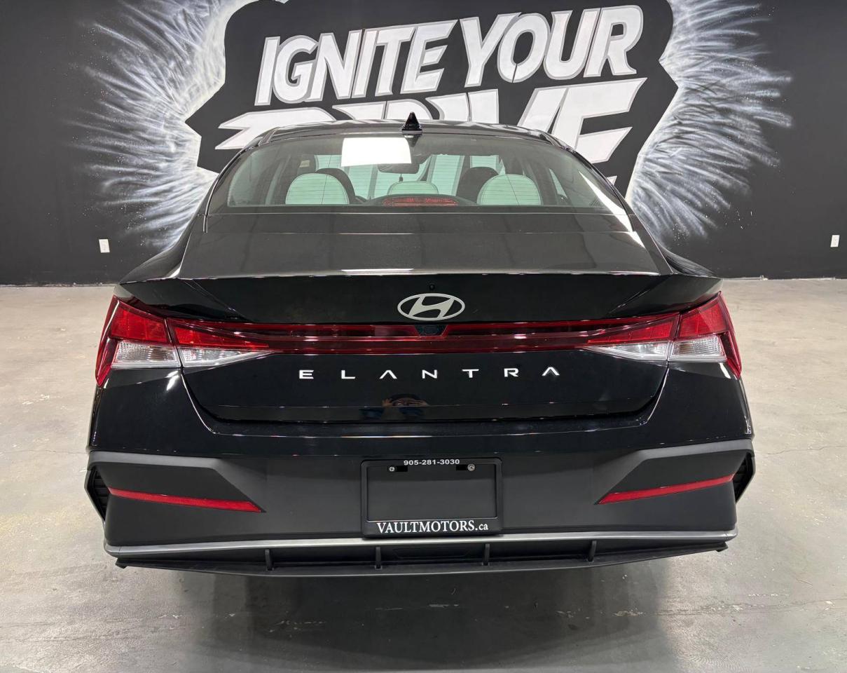 2025 Hyundai Elantra Preferred IVT $0 % DOWN FINANCE OAC Photo