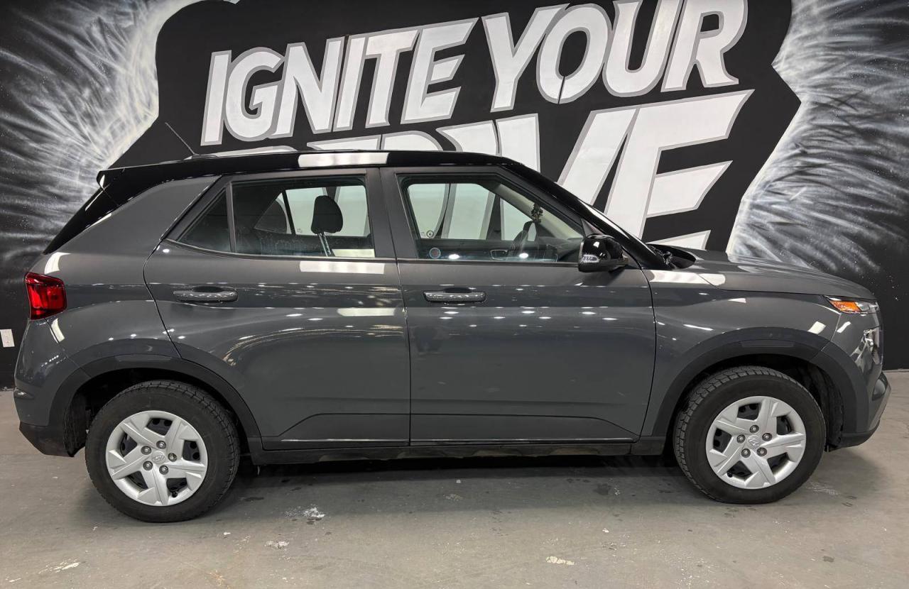 2024 Hyundai Venue Essential IVT w/Two-Tone $0 % DOWN FINANCE OAC Photo