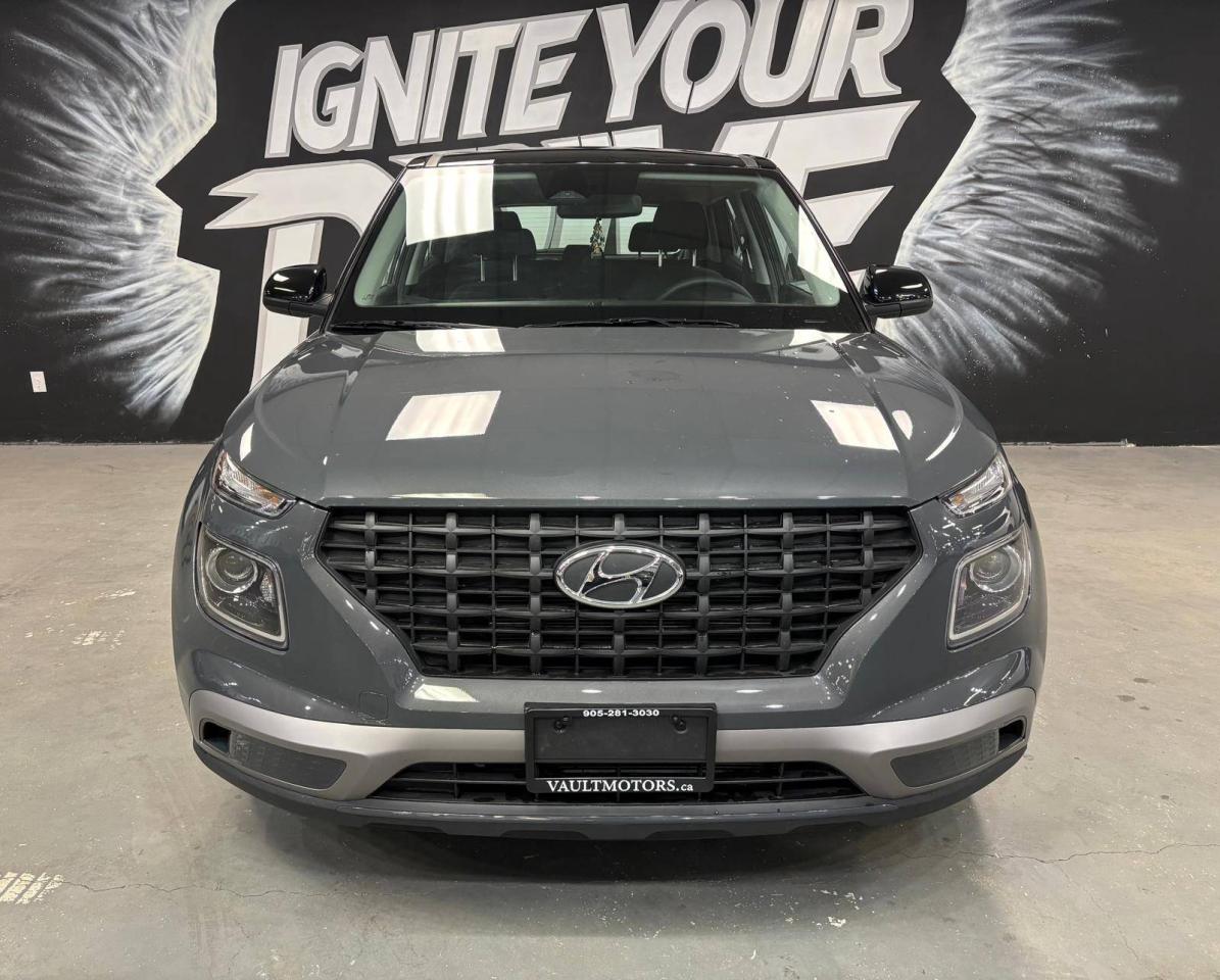 2024 Hyundai Venue Essential IVT w/Two-Tone $0 % DOWN FINANCE OAC Photo