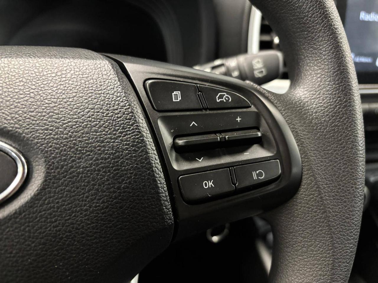 2024 Hyundai Venue Essential IVT w/Two-Tone $0 % DOWN FINANCE OAC Photo