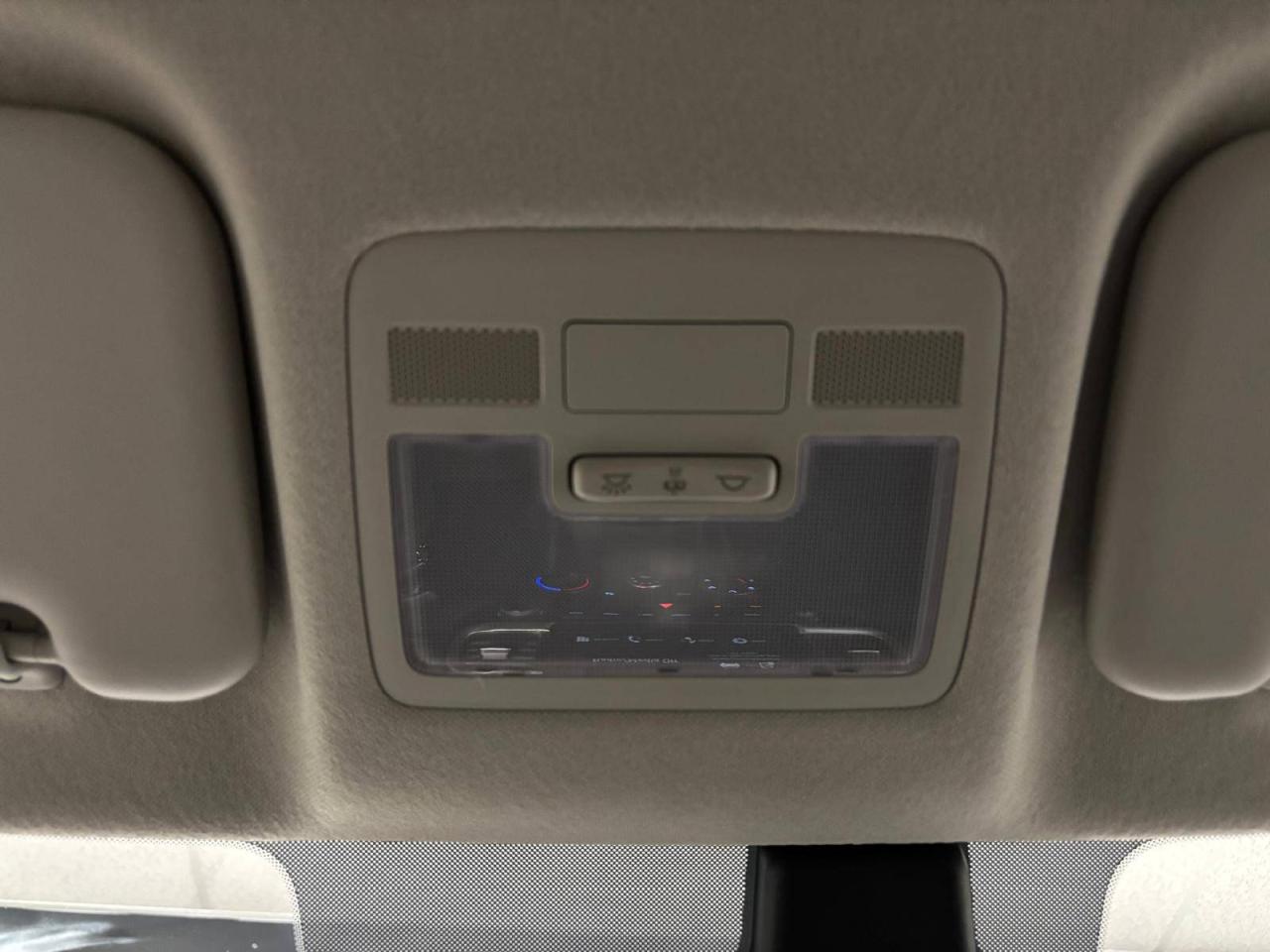 2024 Hyundai Venue Essential IVT w/Two-Tone $0 % DOWN FINANCE OAC Photo