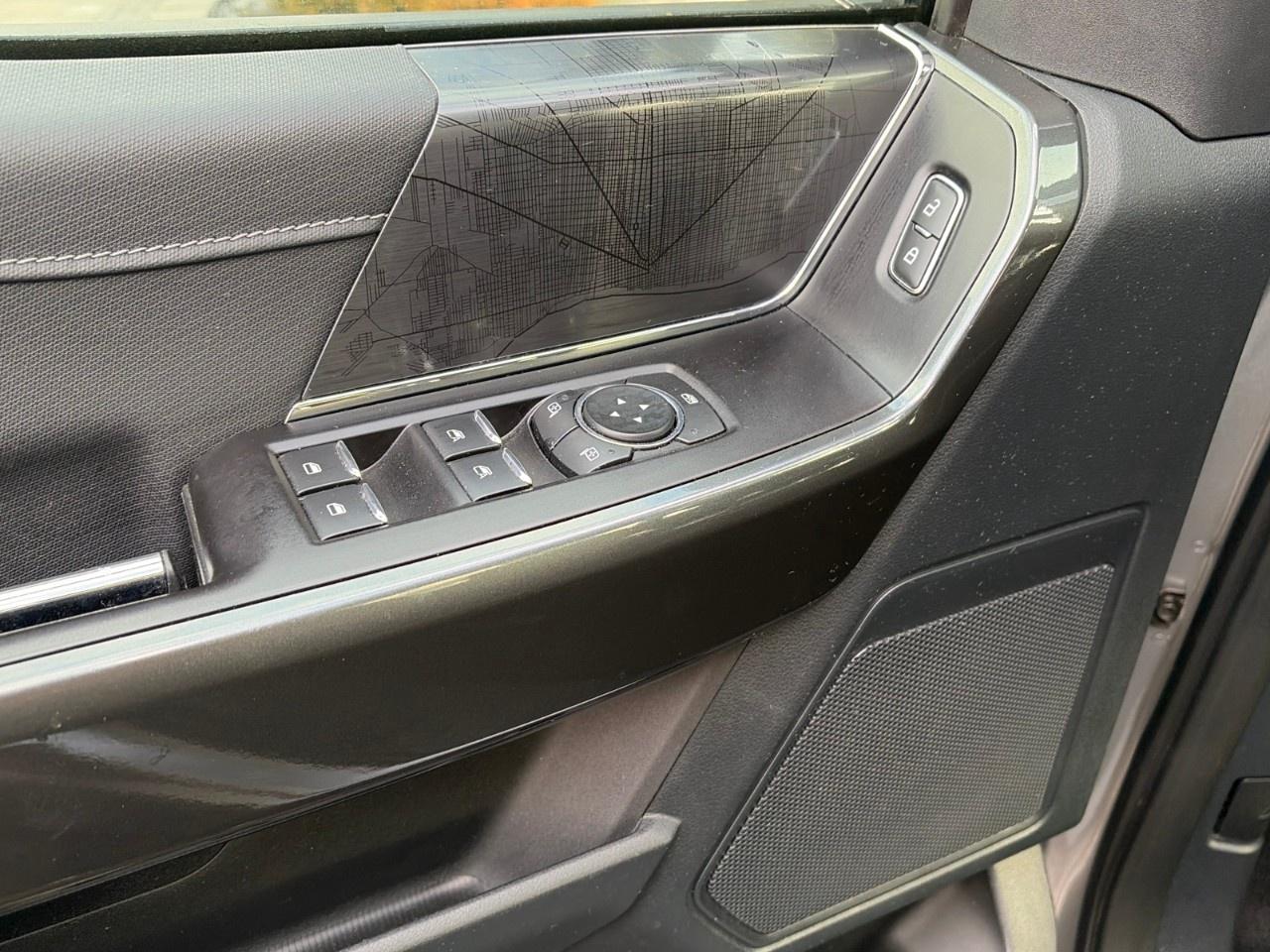 2022 Ford F-150 XLT 4WD SuperCrew 5.5' Box Photo