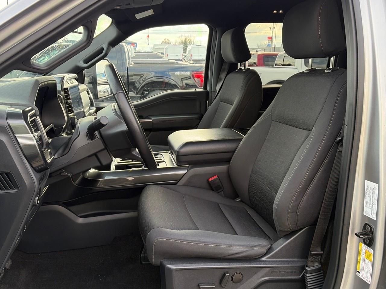 2022 Ford F-150 XLT 4WD SuperCrew 5.5' Box Photo