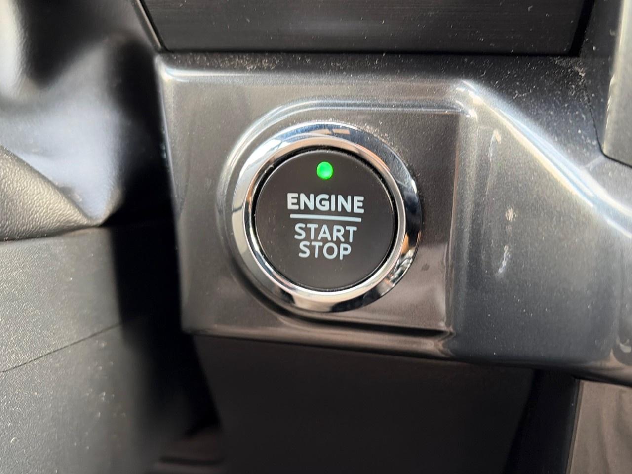 2022 Ford F-150 XLT 4WD SuperCrew 5.5' Box Photo