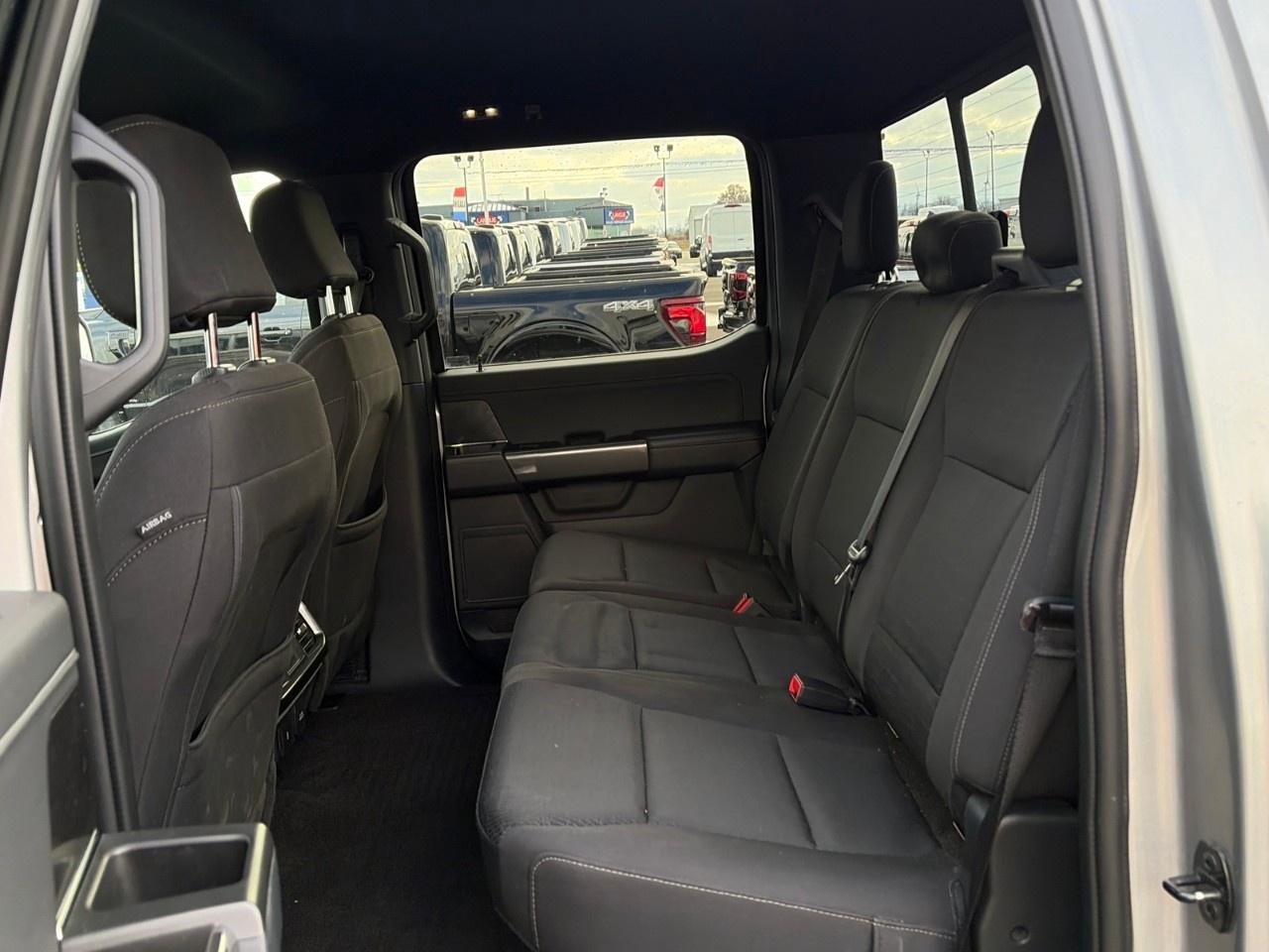 2022 Ford F-150 XLT 4WD SuperCrew 5.5' Box Photo