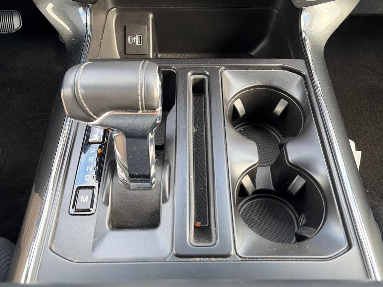 2022 Ford F-150 XLT 4WD SuperCrew 5.5' Box Photo