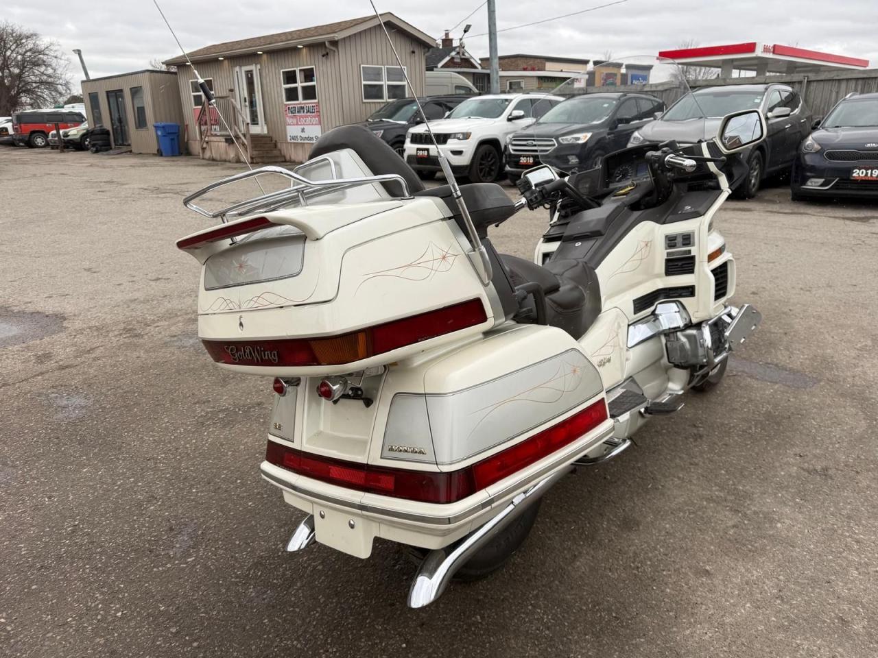 1990 Honda Gold Wing GL1500 SE, GREAT SHAPE, LOADED, AS IS SPECIAL - Photo #3