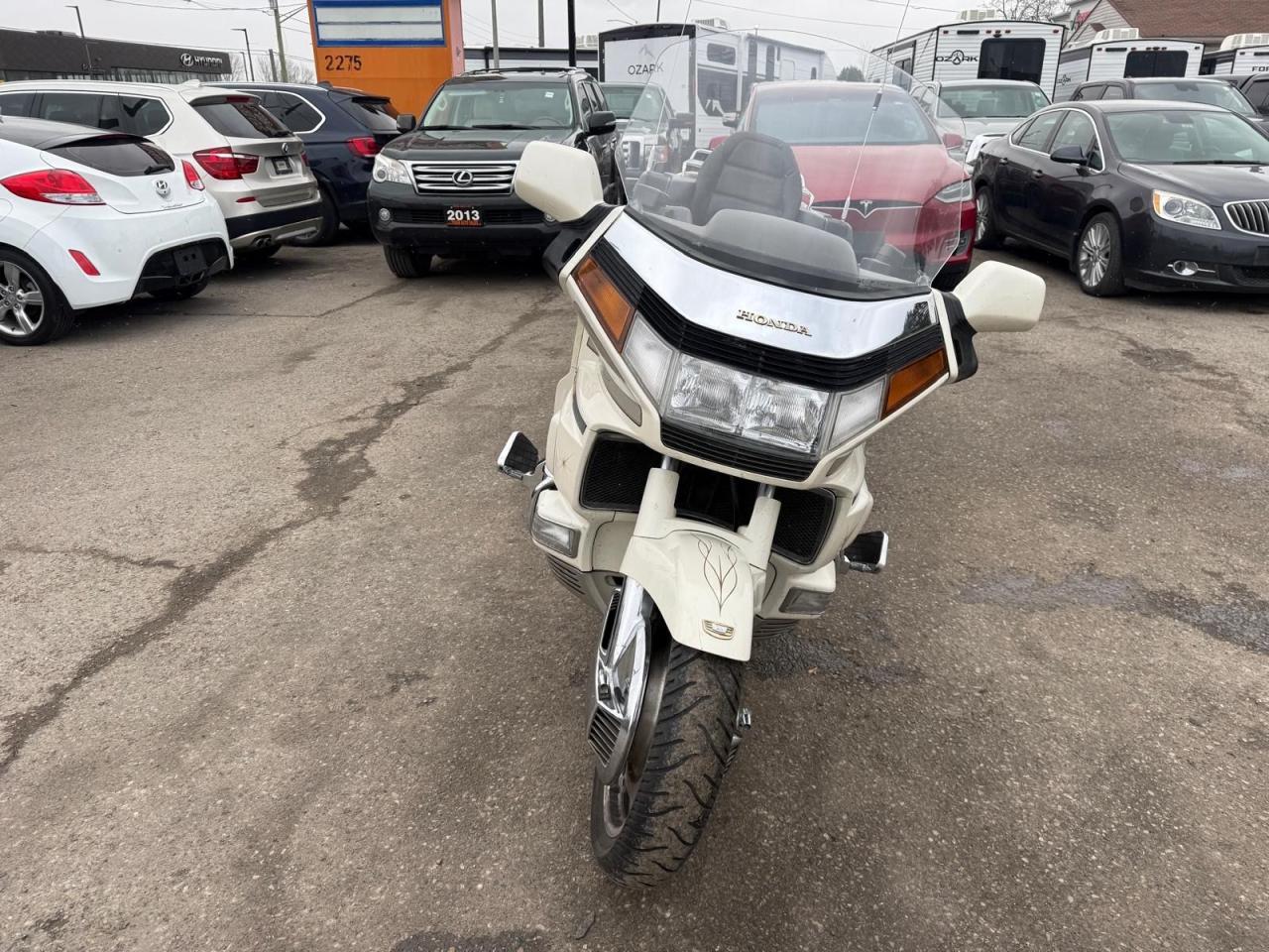 1990 Honda Gold Wing GL1500 SE, GREAT SHAPE, LOADED, AS IS SPECIAL - Photo #5