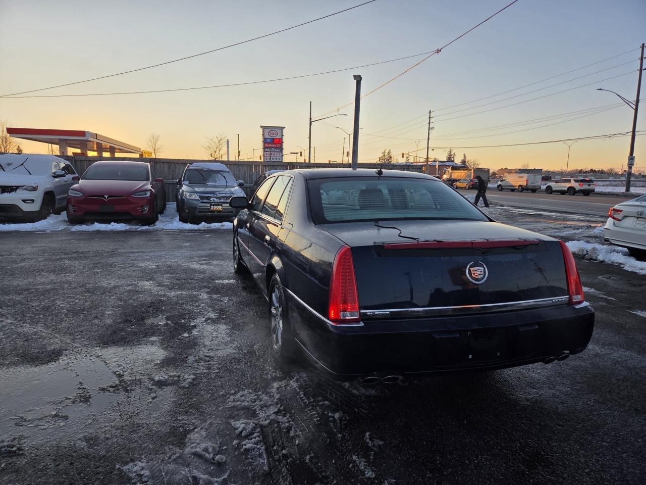 2008 Cadillac DTS LOW KMS, ONLY 121KMS, LOADED, AS IS SPECIAL - Photo #3