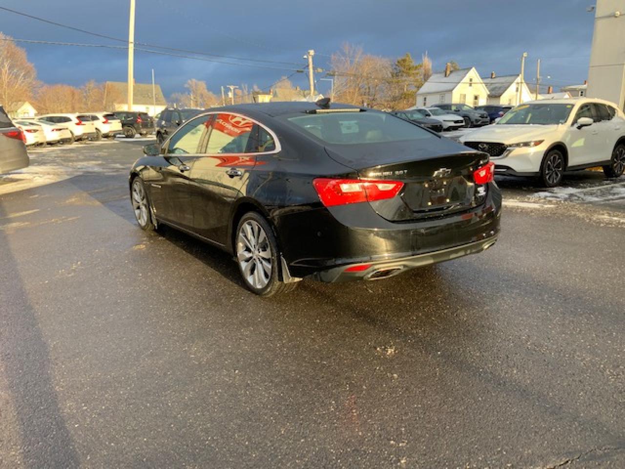 2018 Chevrolet Malibu Premier Photo