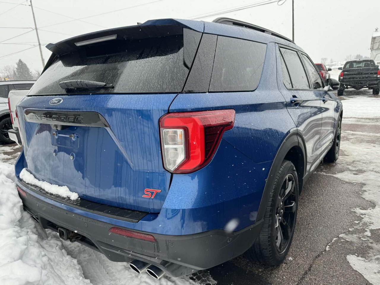 2021 Ford Explorer ST Photo1