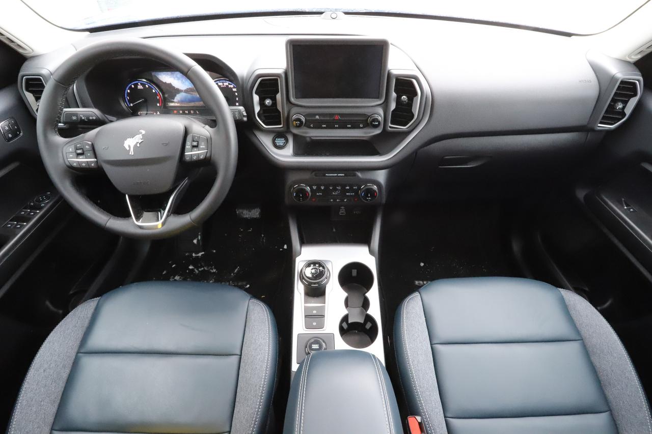 2024 Ford Bronco Sport Outer Banks 4X4 Photo5