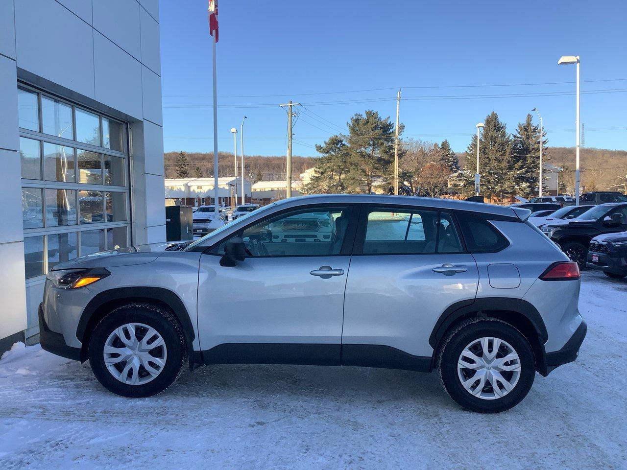 2023 Toyota Corolla Cross L Photo