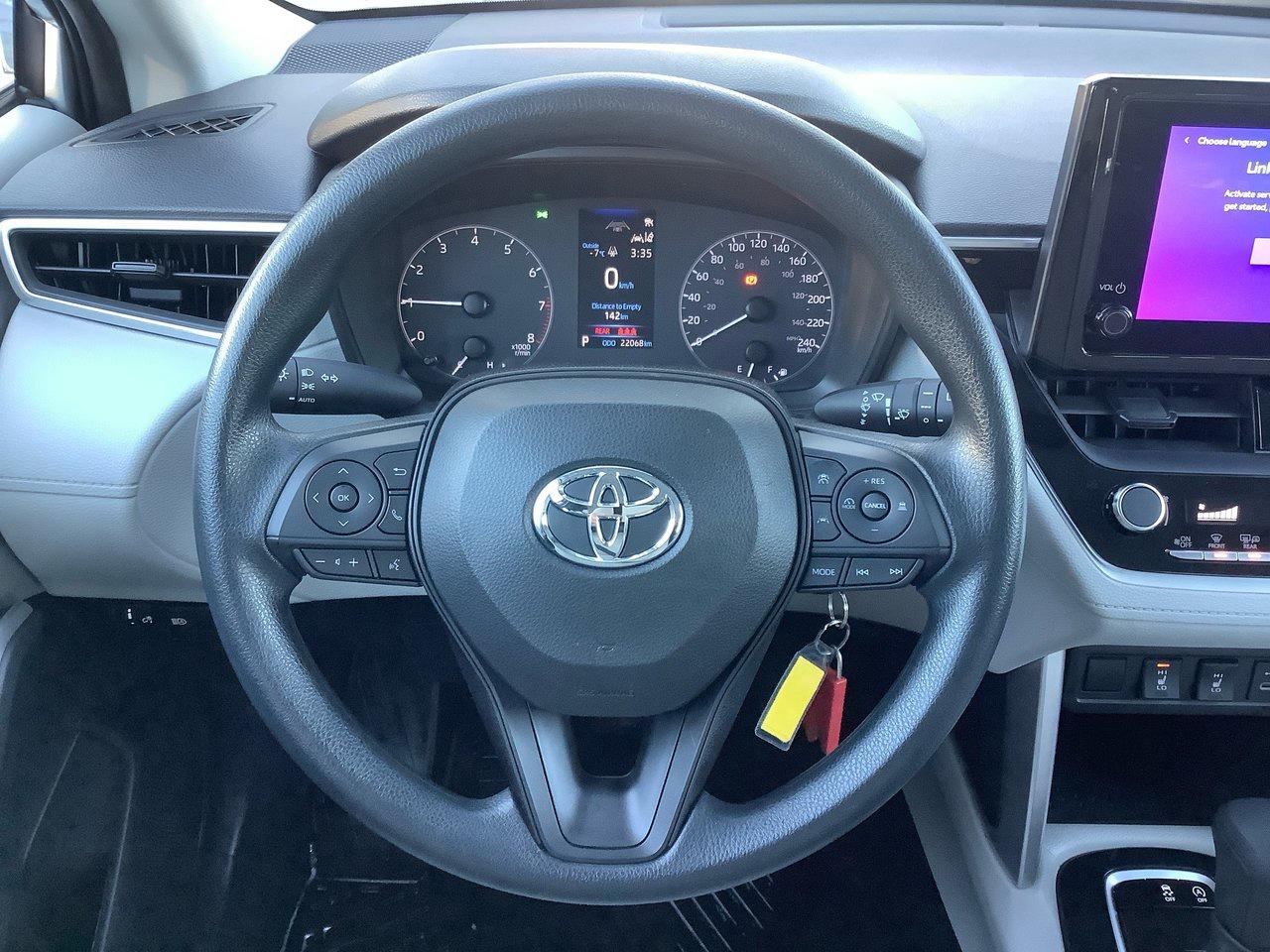 2023 Toyota Corolla Cross L Photo