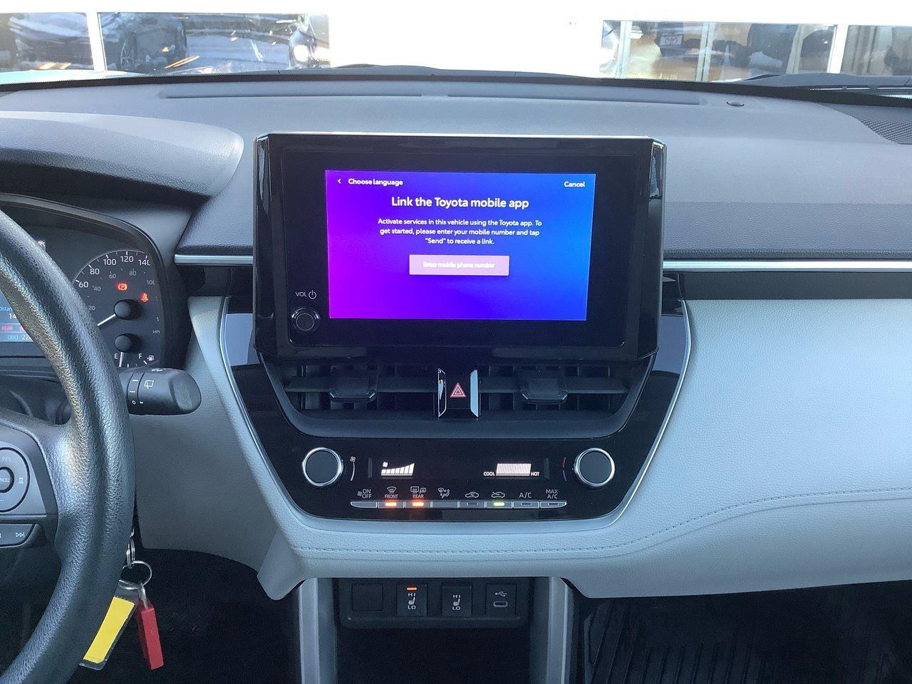 2023 Toyota Corolla Cross L Photo