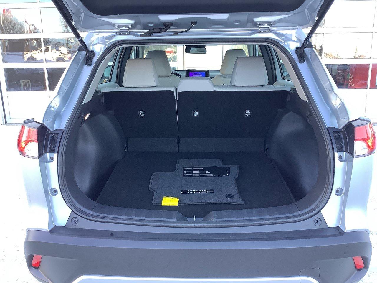 2023 Toyota Corolla Cross L Photo