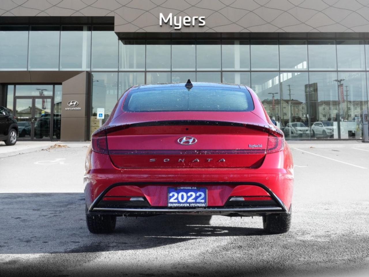 2022 Hyundai Sonata Hybrid Ultimate  - Leather Seats - $178 B/W Photo3