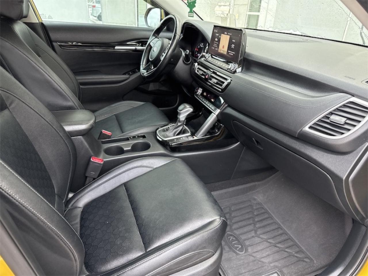 2021 Kia Seltos SX Turbo  Navigation GPS Photo