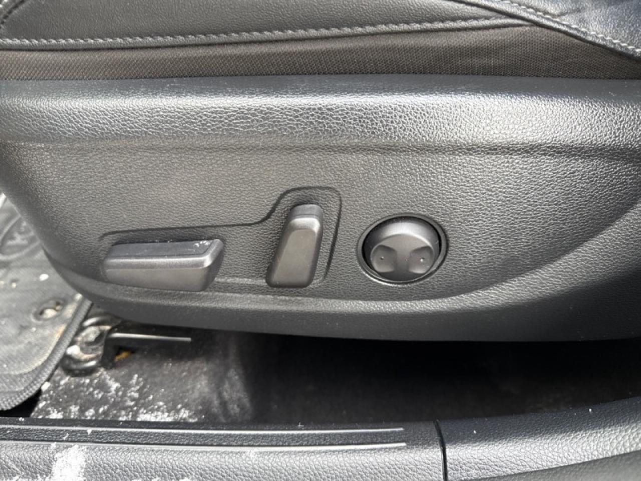 2021 Kia Seltos SX Turbo  Navigation GPS Photo