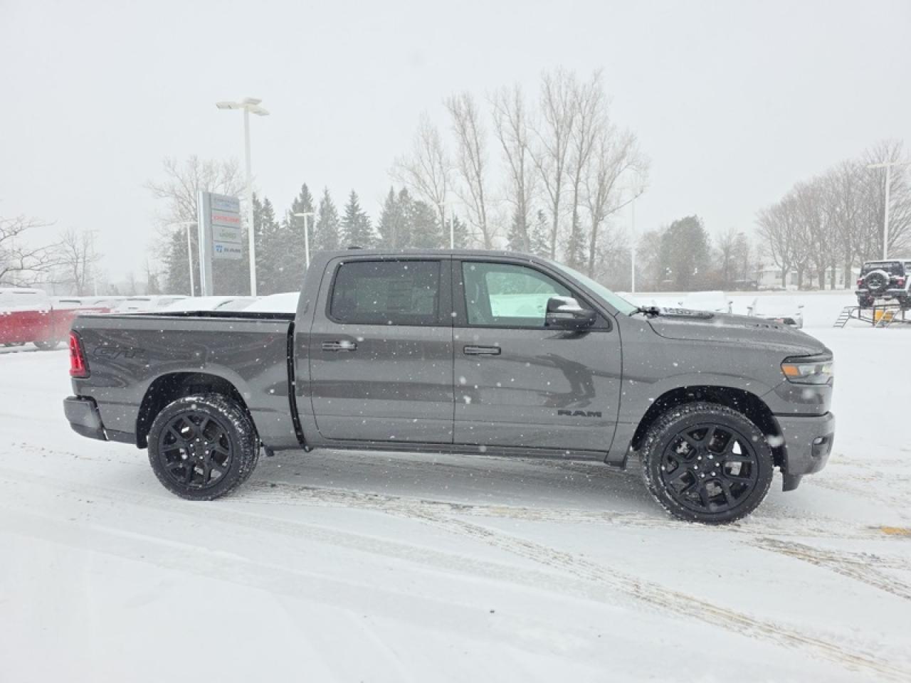 2025 RAM 1500 GT-Sport  G/T with Pano ROOF Photo3