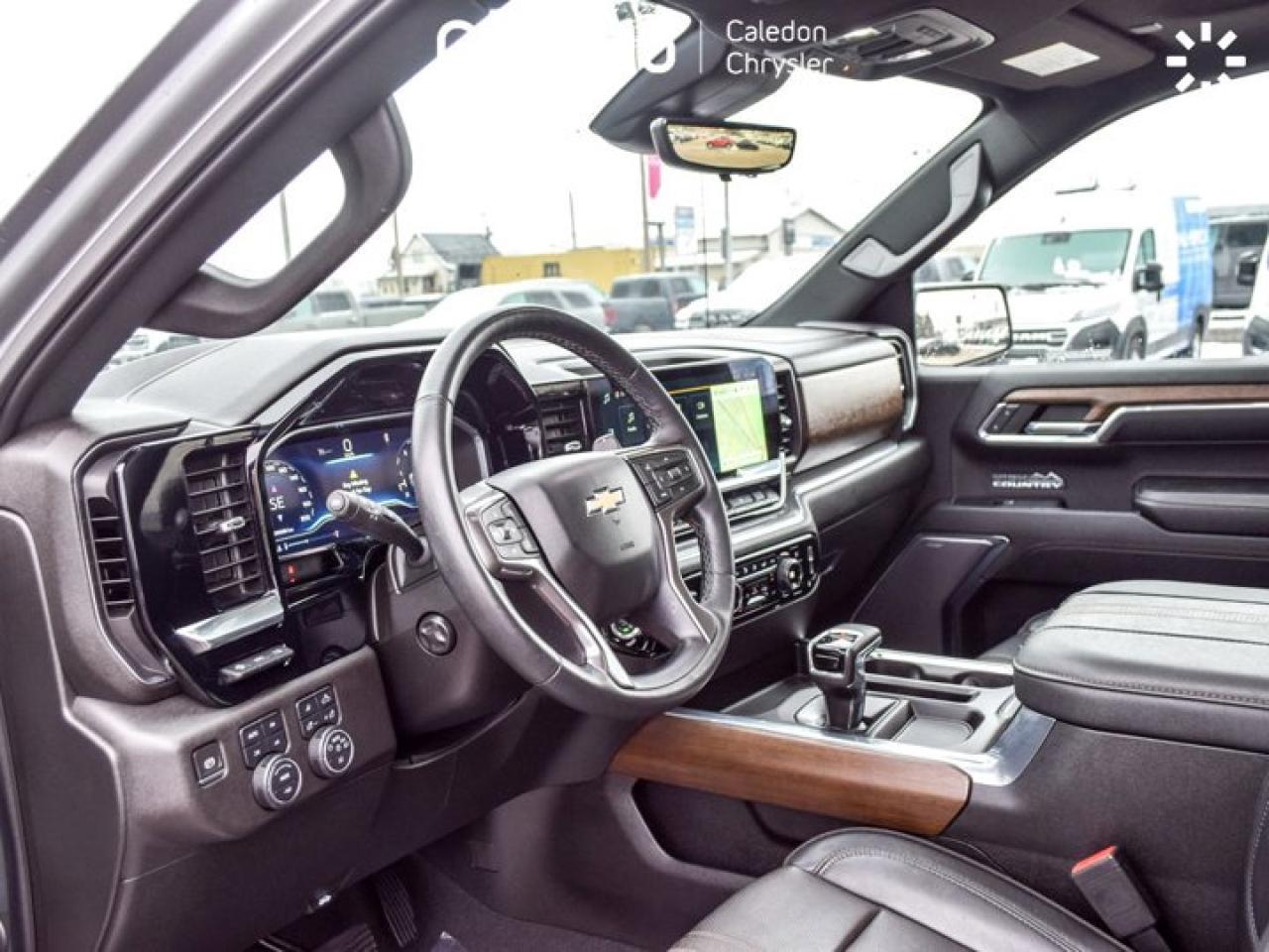 2023 Chevrolet Silverado 1500 High Country Photo