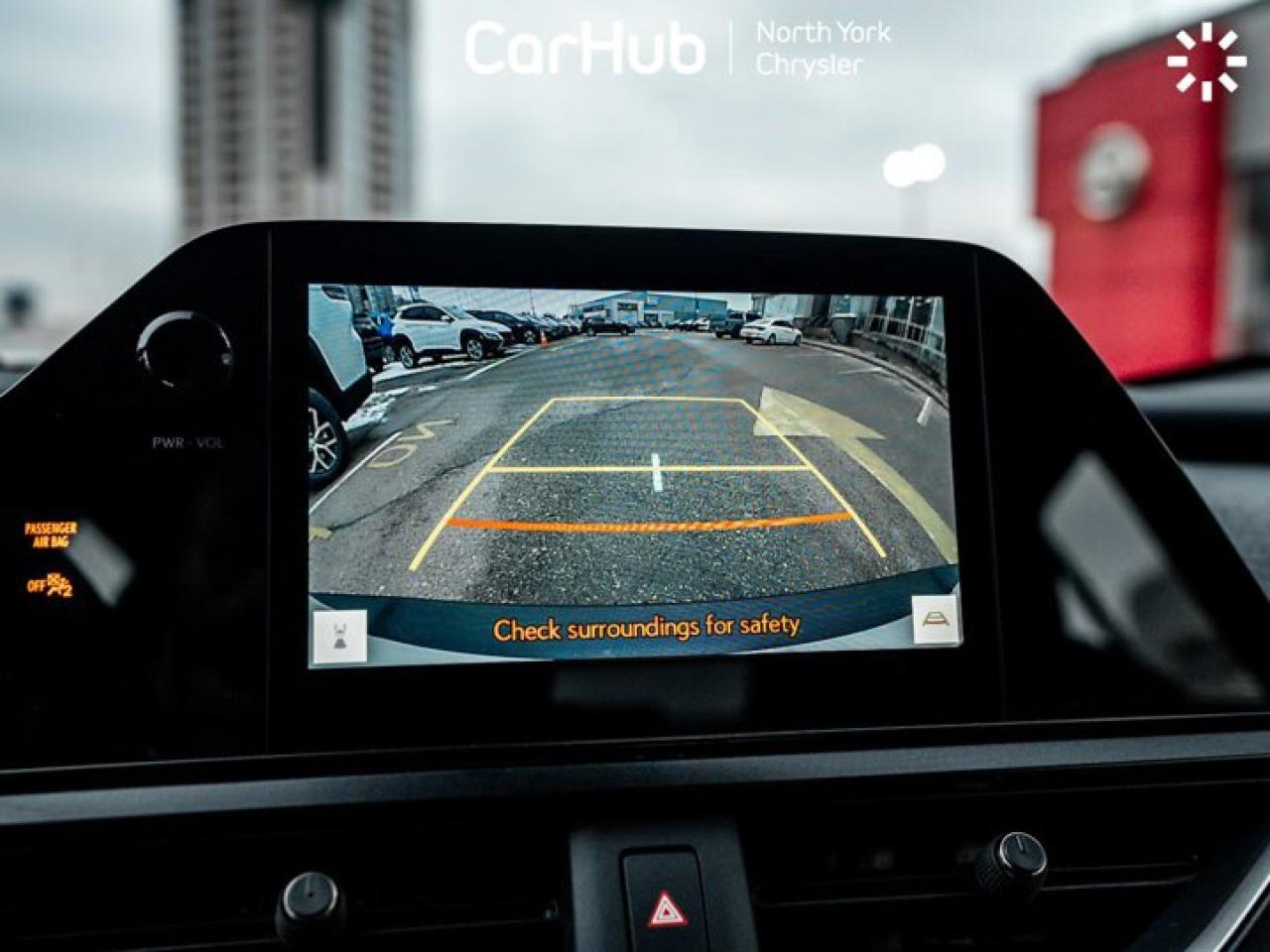 2025 Lexus UX UX 300h Photo