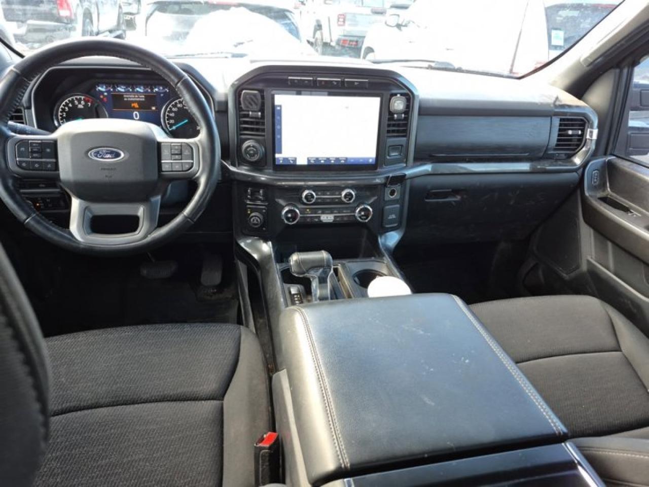 2021 Ford F-150 XLT Crew 4X4 | 302A | 6.5' Box | Max Tow Pkg | FX4 | Nav | Tailgate Step | Remote Start and More ! Photo2